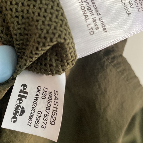 (BN44) Ellesse high shine shorts in khaki , Size XS, NWOT - Picture 7 of 11